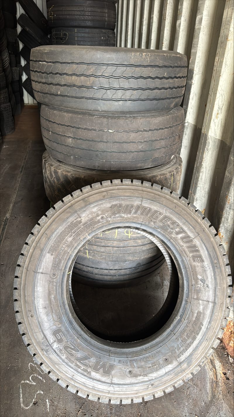 Pneu poids lourd - 265/70R 17.5