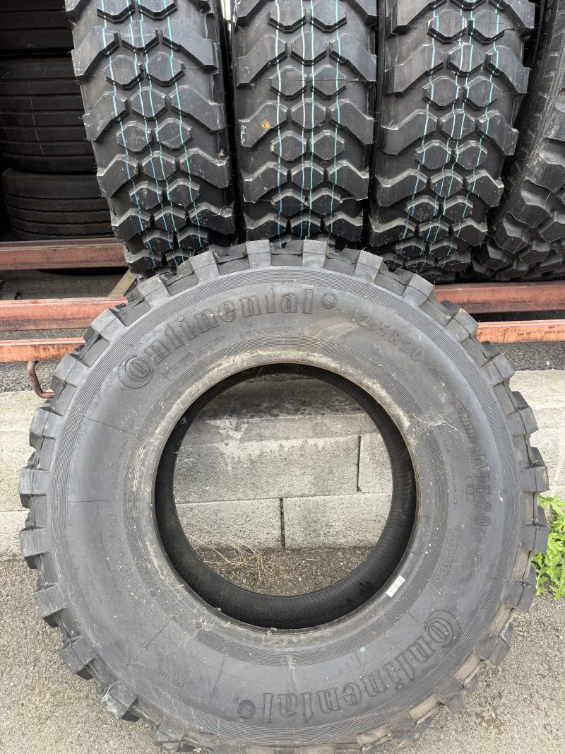 Pneu Poids Lourd et Industriel - 12.5 R20