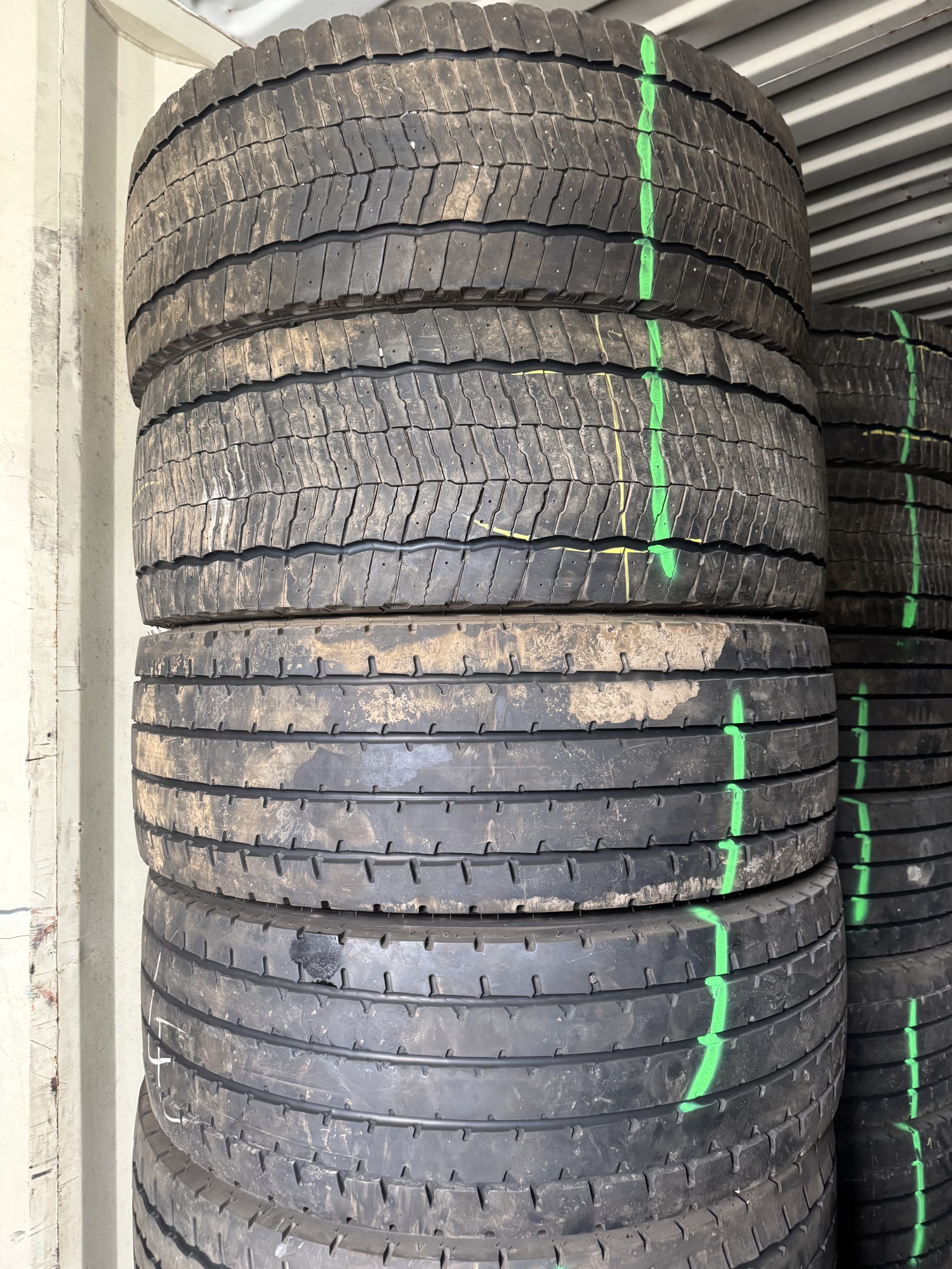 Pneu Poids Lourd 295/60 R22.5