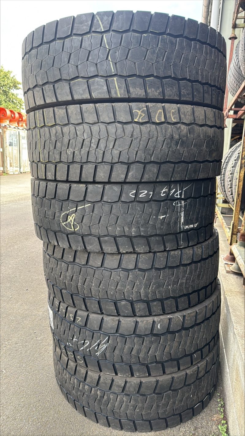 Pneu Poids Lourd - 31570 R22.5