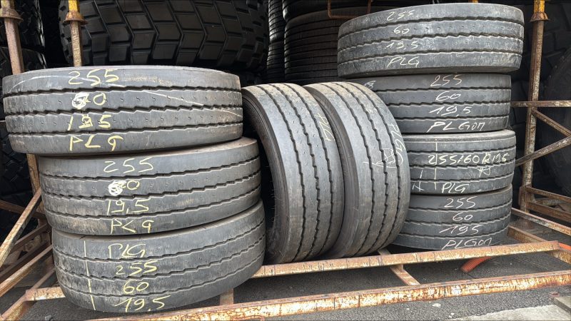 Commercial and Agricultural Tyre - 255/60 R19.5